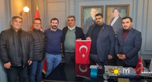 Alanya Burçaklar eski muhtarı İYİ Parti'ye geçti