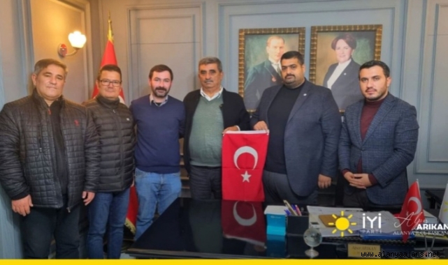Alanya Burçaklar eski muhtarı İYİ Parti'ye geçti
