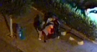 Alanya’da etrafa küfürler savuran alkollü şahıs bir kadın tarafından bıçaklandı