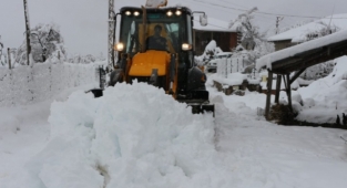 Alanya'da karda mahsur kalan vatandaşlar kurtarıldı