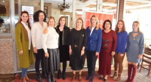 Alanya'da öğrenciler yararına mantı günü düzenlendi