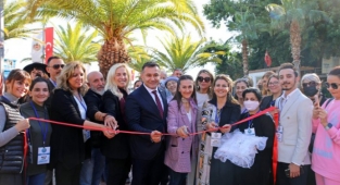 Alanya’da ‘Sanat Tasarım ve Hobi Fuarı’ açıldı