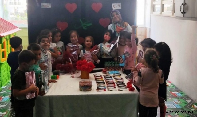 Alanya’daki minik öğrencilerden anlamlı bağış