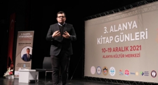 Alanyalı genç araştırmacı memleketinde vatandaşlarla buluştu