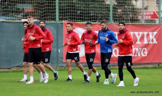 Alanyaspor'da kupa mesaisi başladı