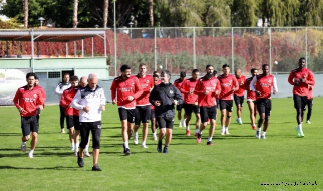 Alanyaspor'da Sivasspor maçına hazırlanıyor