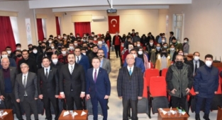 ALKÜ Rektörü Kalan, liseli öğrencilerle bir araya geldi