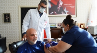 Başkan Çavuşoğlu’ndan vatandaşa aşı çağrısı!