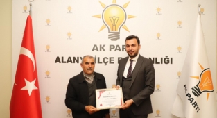 Başkan Toklu'dan mahalle başkanlarına teşekkür belgesi