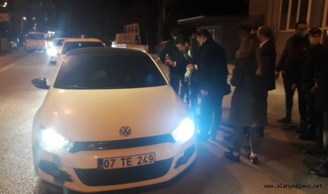 Kaymakam Ürkmezer ve Başkan Yücel denetim noktalarını ziyaret etti