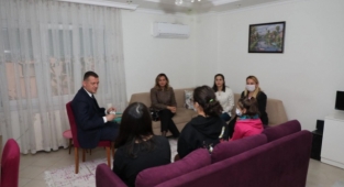 Kaymakam Ürkmezer ve eşinden nazik ziyaret