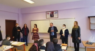 Müdür Rüzgar'dan AHENK projesine destek