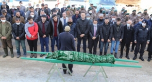 Şehidimizin babası son yolculuğuna uğurlandı