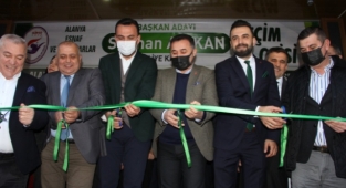 Selman Arıkan seçim ofisini açtı