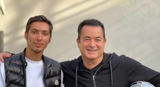 Toprak Razgatlıoğlu'ndan Acun Ilıcalı'ya anlamlı hediye