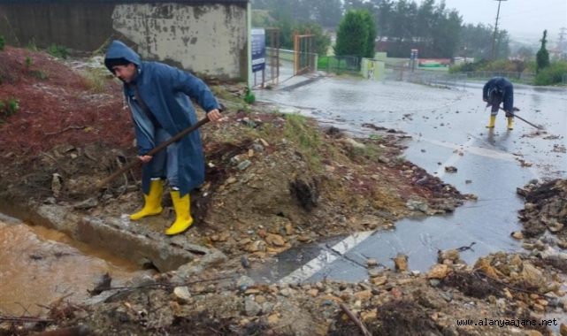 Alanya Belediyesi aşırı yağışlarda seferber oldu