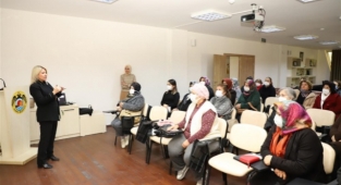 Alanya Belediyesi'nden aile yapısını güçlendirme seminerleri