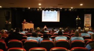 Alanya Belediyesi'nden şoförlerine trafik eğitimi