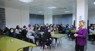 Alanya Belediyesinden öğrencilere diyetisyen ve psikolog desteği