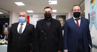 Alanya'da Başkan Yenialp güven tazeledi