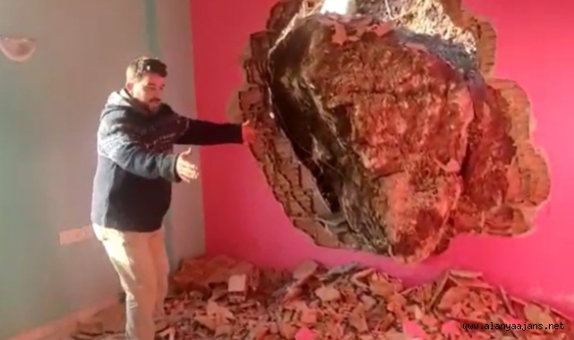 Alanya'da dev kaya parçası 30 metre yükseklikten evin üzerine düştü