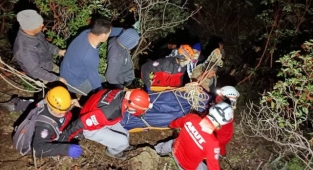 Alanya'da domuz avında yüksekten düşüp öldü