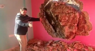 Alanya'da evlerine kaya düşmüştü! Eve şerit çekildi