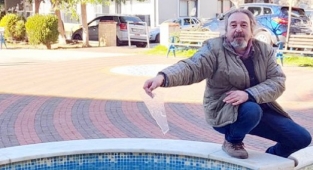 Alanya'da gece soğuktan havuzlar dondu