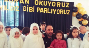 Alanya'da minikler ilk karnelerini aldı