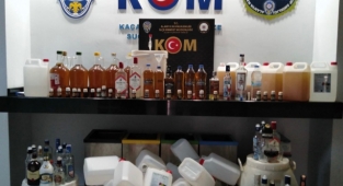 Alanya'da polisten sahte içki operasyonu