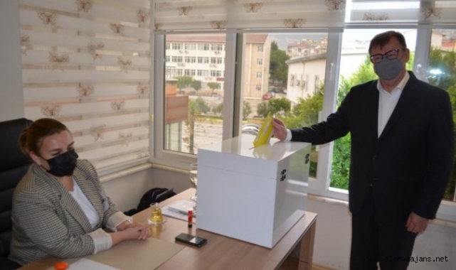 Alanya’daki Finliler sandık başına gitti