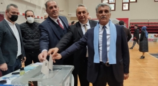 Alanya Minibüsçüler Odası'nda yeni Başkan Özkan oldu