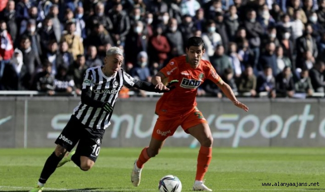 Alanyaspor 4 maç sonra kazandı