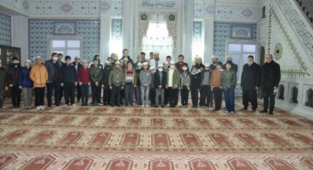 Alış Camii’nde buluştular