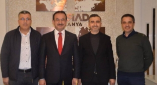 Antalya Müftüsü Yalçınkaya’dan Alanya MÜSİAD’a ziyaret