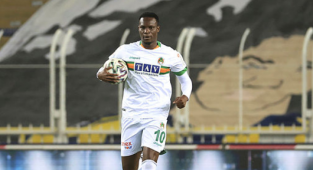 Babacar, Alanyaspor'dan ayrıldı