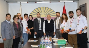 Başkan Şahin'den ALTSO Turizm MYO öğrencilerine tebrik