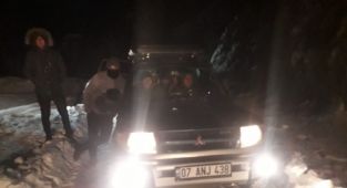 Gökbel'de mahsur kalan 41 vatandaş kurtarıldı