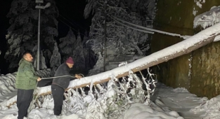 Alanya’da mahsur kalanlara Kestel Off-Road'dan yardım