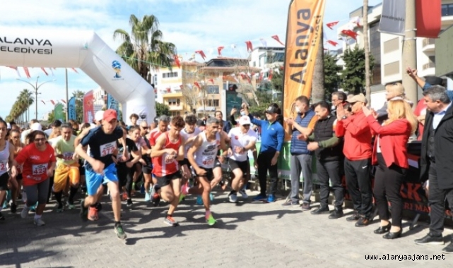 Alanya, Ata'sına koştu