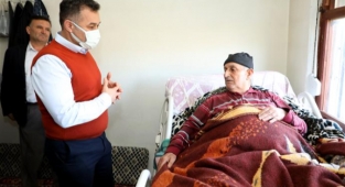 Alanya Belediyesi'nin evde sağlık hizmeti sürüyor