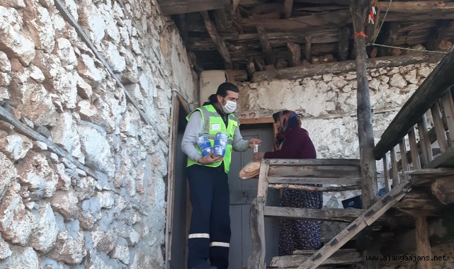 Alanya kırsalındaki yaşlılara sıcak yemek desteği