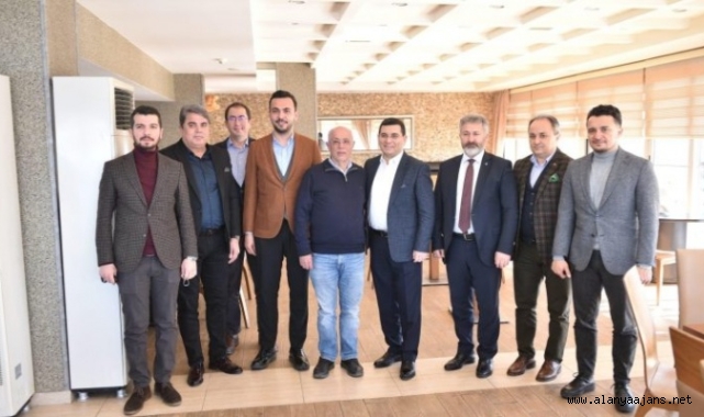 Başkan Tütüncü, Alanya’da esnaf ziyaretinde