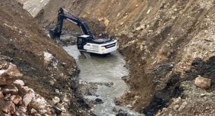 Benliler Deresi’nde ıslah çalışması devam ediyor