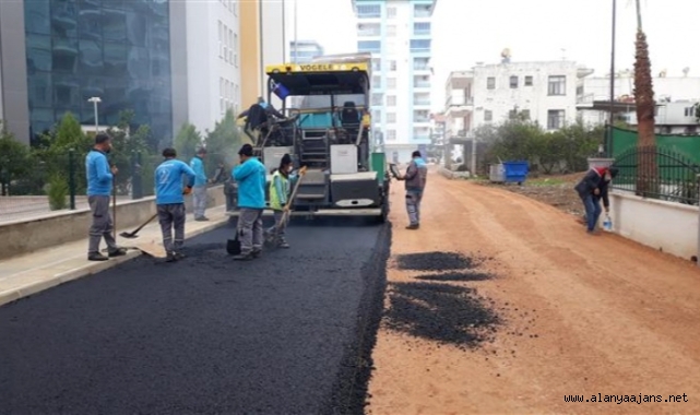 Mahmutlar Mahallesi'nde aralıksız yol çalışmalarına devam