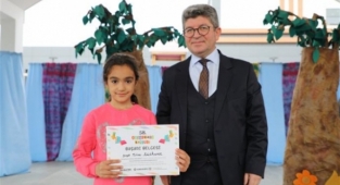 Alanya Belediyesi'nden kitap kurtlarına hediye