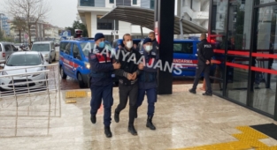 Alanya'da atölye hırsızı jandarmadan kaçamadı