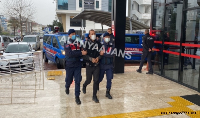 Alanya'da atölye hırsızı jandarmadan kaçamadı