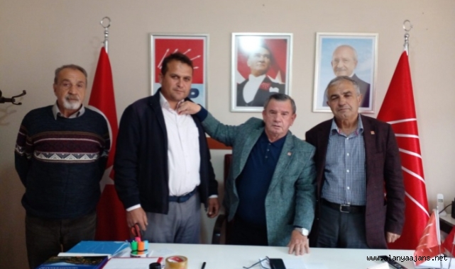 Alanya'da eski muhtar CHP'ye üye oldu