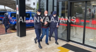 Alanya’da sahte içki üretimine suçüstü